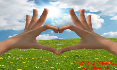 中央財經(jīng)大學(xué)在職研究生考試簡單嗎？